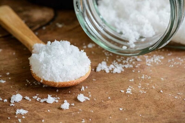 Diệt mối bằng muối ăn là phương pháp an toàn nhưng vẫn mang lại hiệu quả